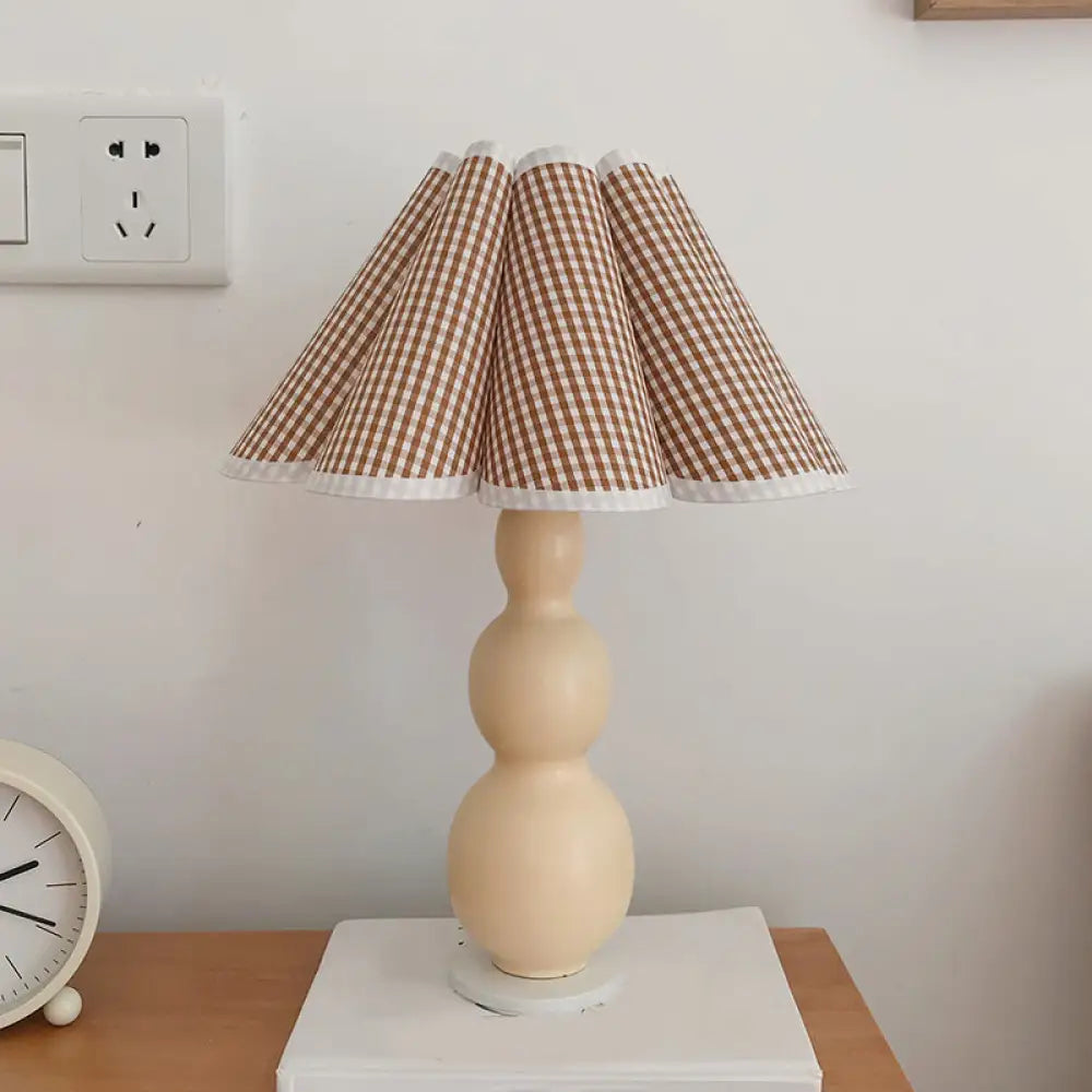 Alhena - Nordic Flared Night Lamp: Porcelain Gourd Bedside Table Lighting Coffee