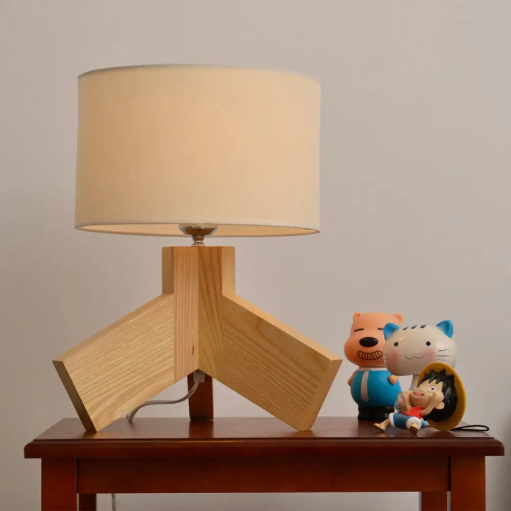 Chloe - [Nordic Drum Fabric Table Light Nordic Single Bulb Wood 3 - Leg Night Stand Lamp For Bedroom