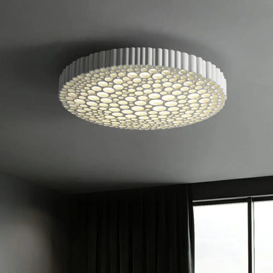Creative Bedroom Shine: Simple Led Metal Circle Flush Mount Ceiling Light Cream / 14’