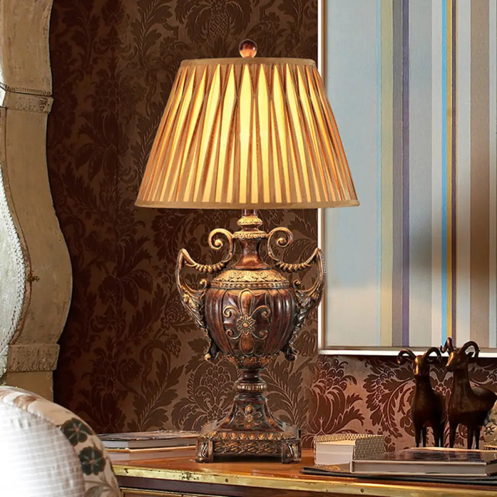 Federica - Traditional Table Lamp Brown