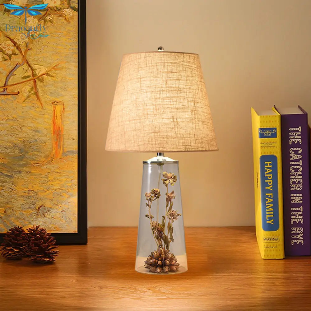 Françoise - Clear Waterdrop Glass Table Light With Dried Flower Decor