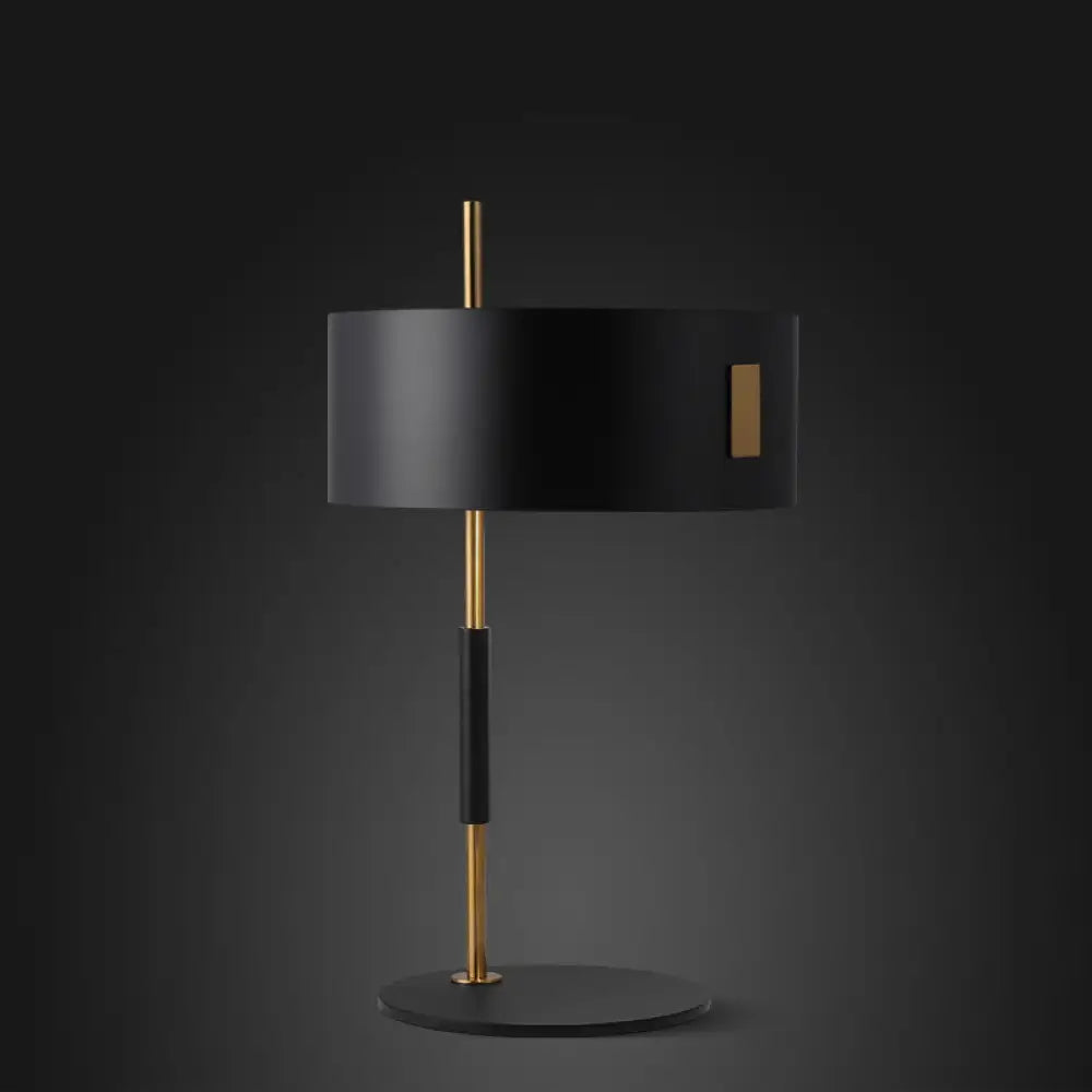 Natalia - Minimalist Table Lamp Black