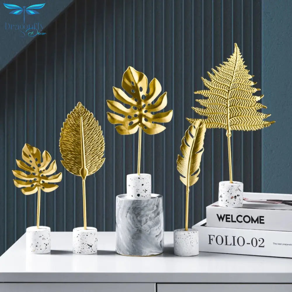 Nordic Golden Ginkgo Leaf Sculpture: Modern Iron Artwork For Home Decor And Special Occasions