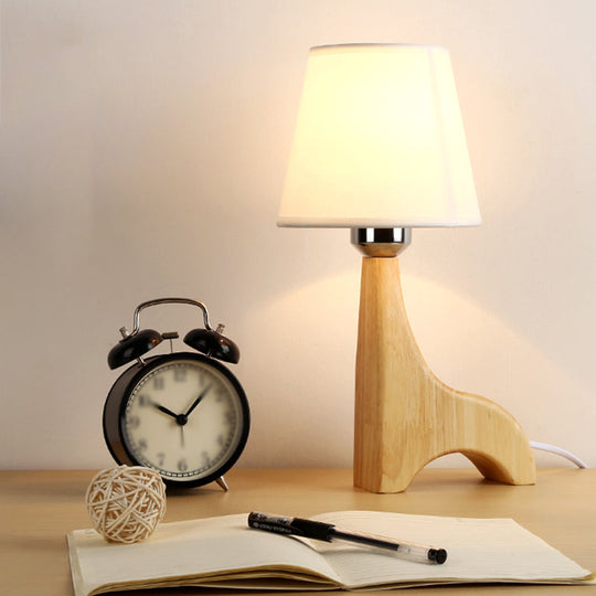 Tejat Prior - Giraffe Table Lamp