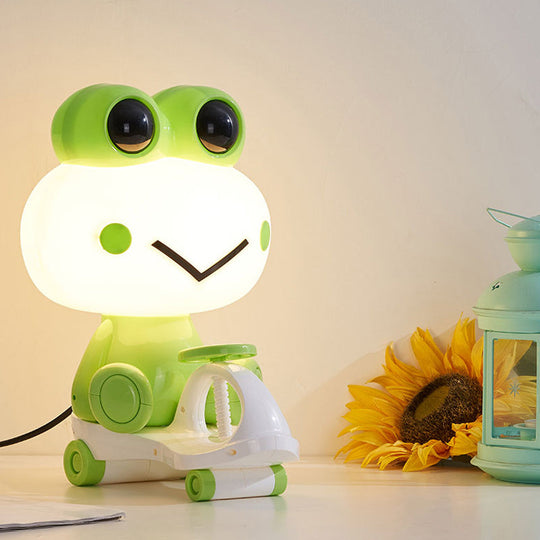 Iris - Adorable Pig/Frog/Panda Kids Bedroom Reading Book Light Plastic 1 - Light Cartoon Night