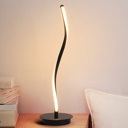 Dominique - Metal Ribbon - Like Night Light Simplicity Black/White Led Task Lighting With Round
