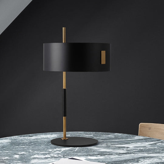 Natalia - Minimalist Table Lamp