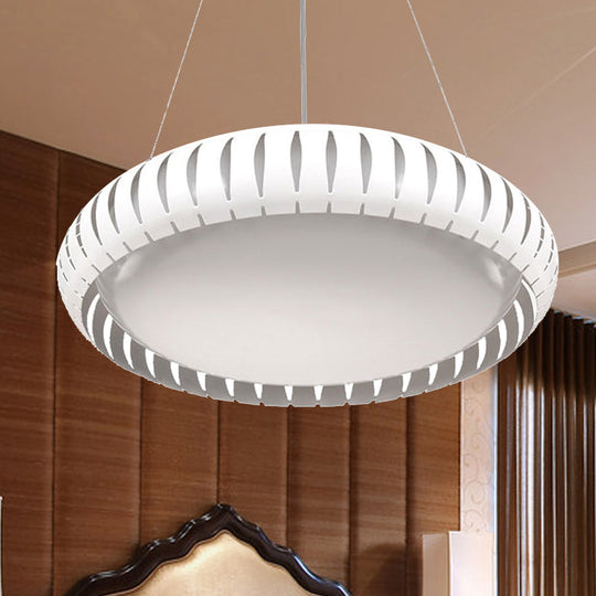 Margot - Stylish Modern Round Ceiling Pendant Light Metal Led Gold/Black/White Hanging Lamp In