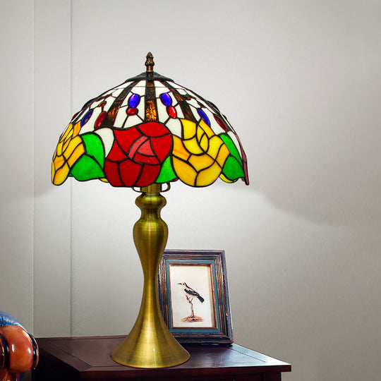 Colette - Tiffany Style Stained Glass Nightstand Lamp Gold Flower Patterned 1