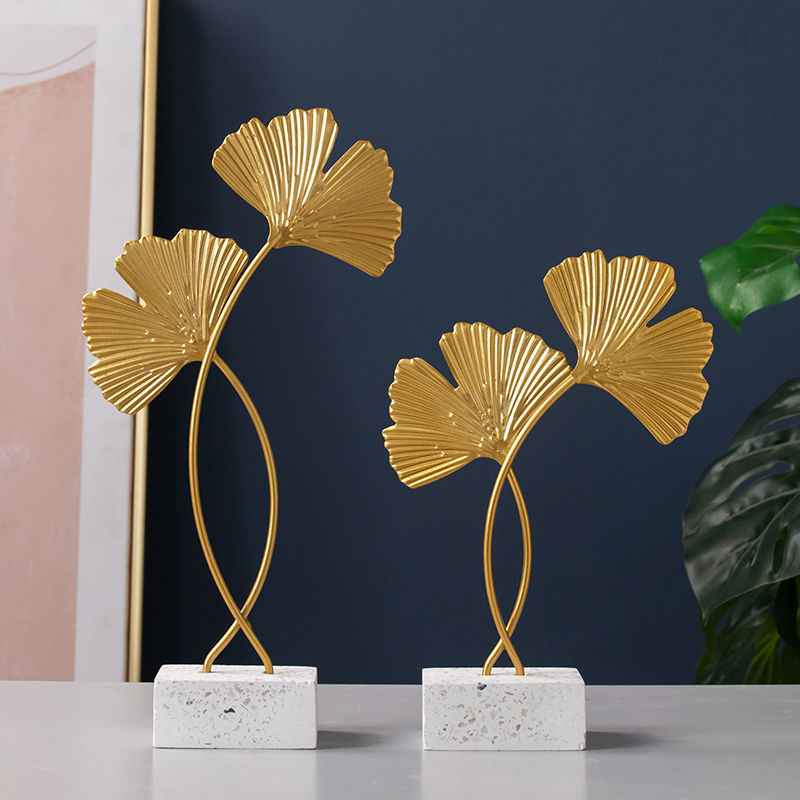 Nordic Golden Ginkgo Leaf Sculpture: Modern Iron Artwork For Home Decor And Special Occasions