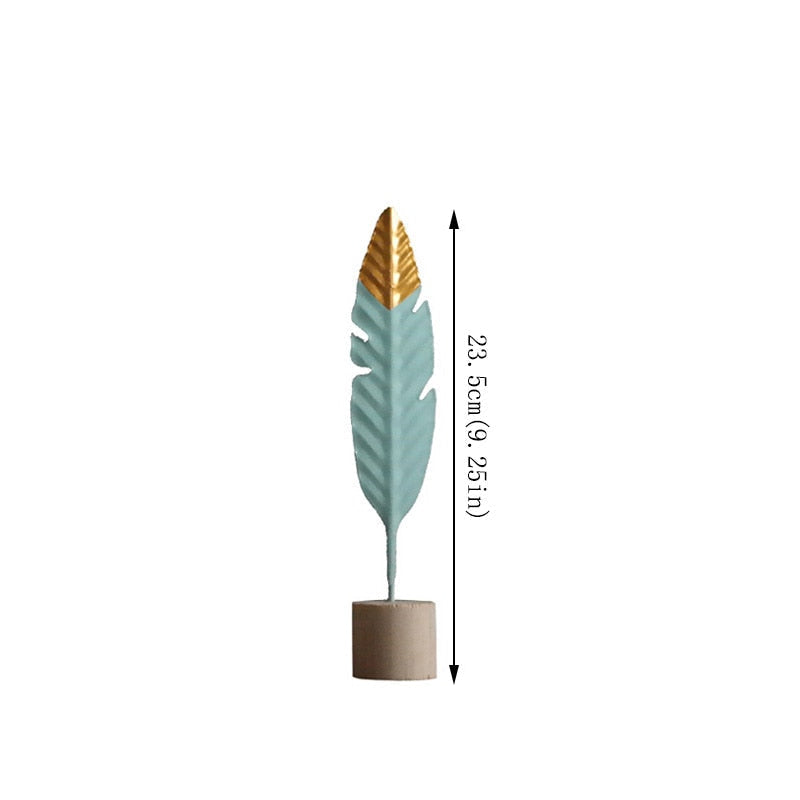 Modern Feather Wooden Decorations: Simple Miniature Figurines For Home And Office Decor Style 1