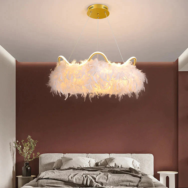 Warm Romantic Creative Crown Feather Lamp Pendant