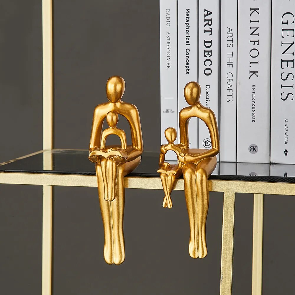 Modern Home Decoration Resin Golden Sculpture Warm Family Ornaments Desk Study Bookshelf Decor Gift