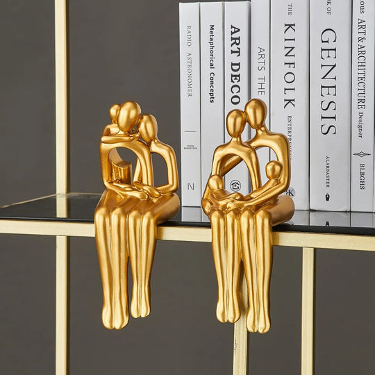 Modern Home Decoration Resin Golden Sculpture Warm Family Ornaments Desk Study Bookshelf Decor Gift