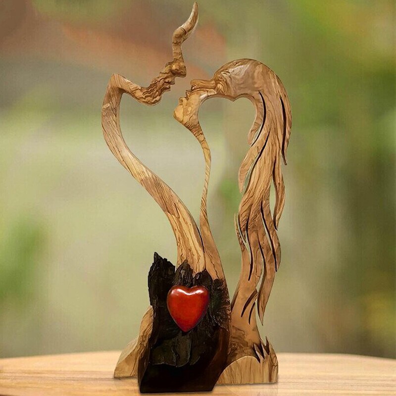 Love Eternal Wooden Heart Sculpture: Hand - Carved Kissing Couple Statue For Home Decor And Gifts