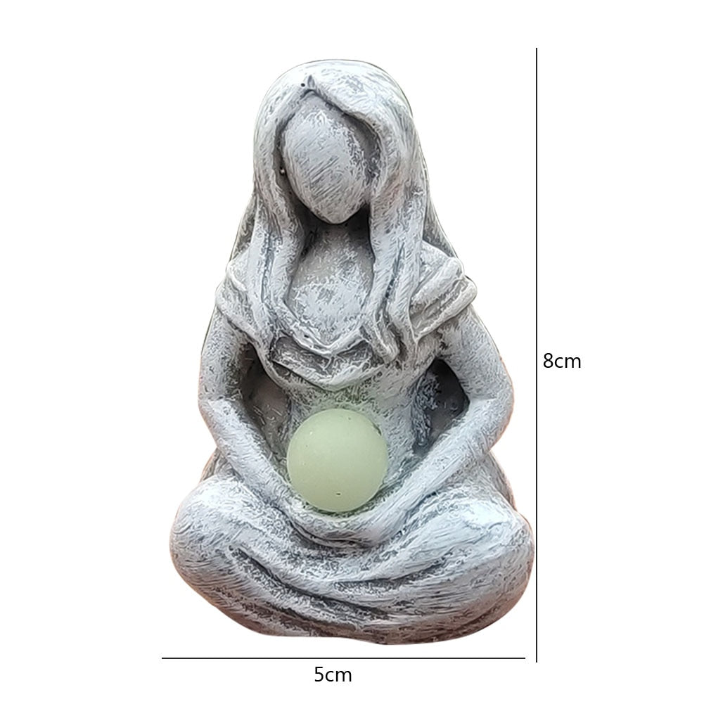 Ghia Mother Earth Resin Statue: Three Dimensional Art Decor For Home And Garden Moon Goddess /