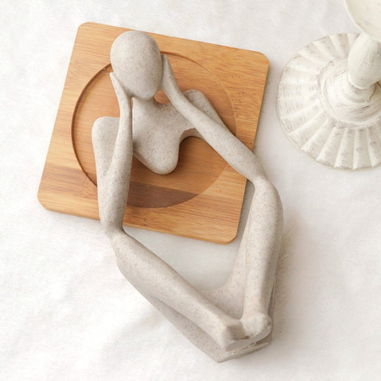 Nordic Abstract Thinker Statue: Modern Handcrafted Resin Art For Home And Office Decor